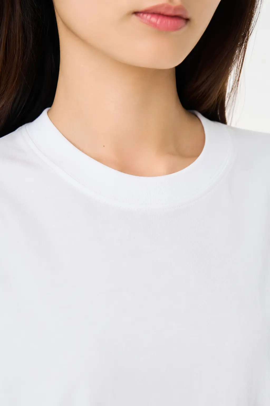 Oversized Tee neck detail